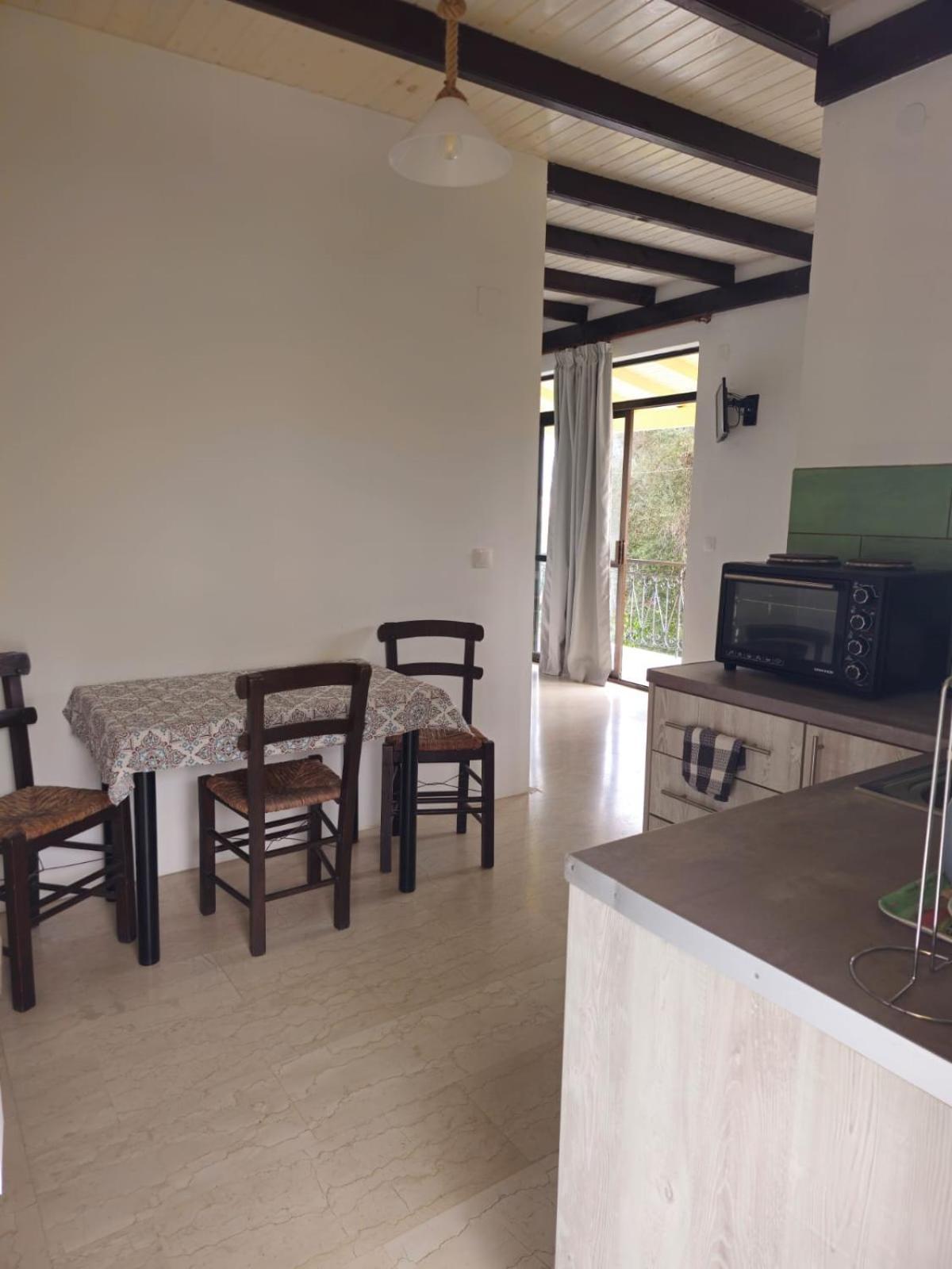 Gardelis Gardens Appartement Benitses  Kamer foto