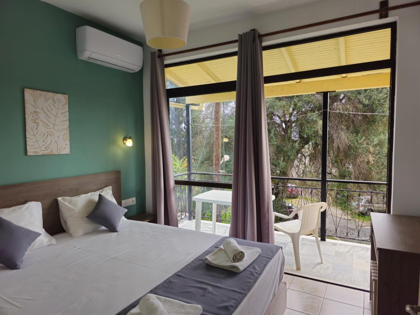 Gardelis Gardens Appartement Benitses  Kamer foto